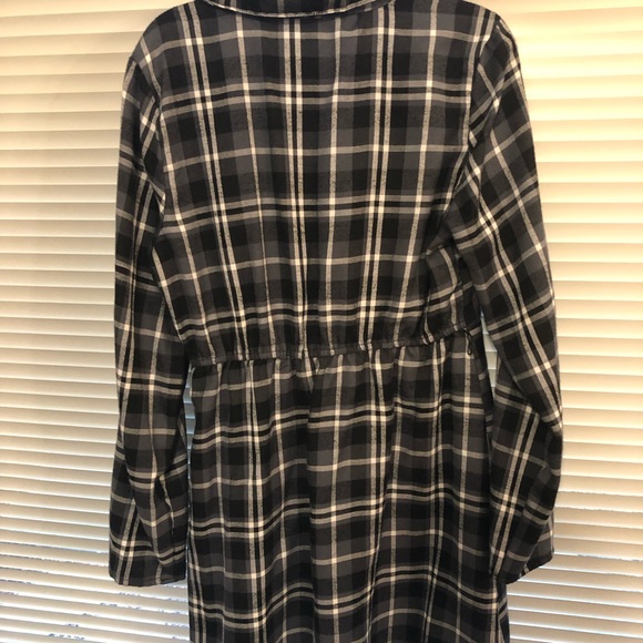 Plaid Snap-button Tunic - Picture 6 of 7